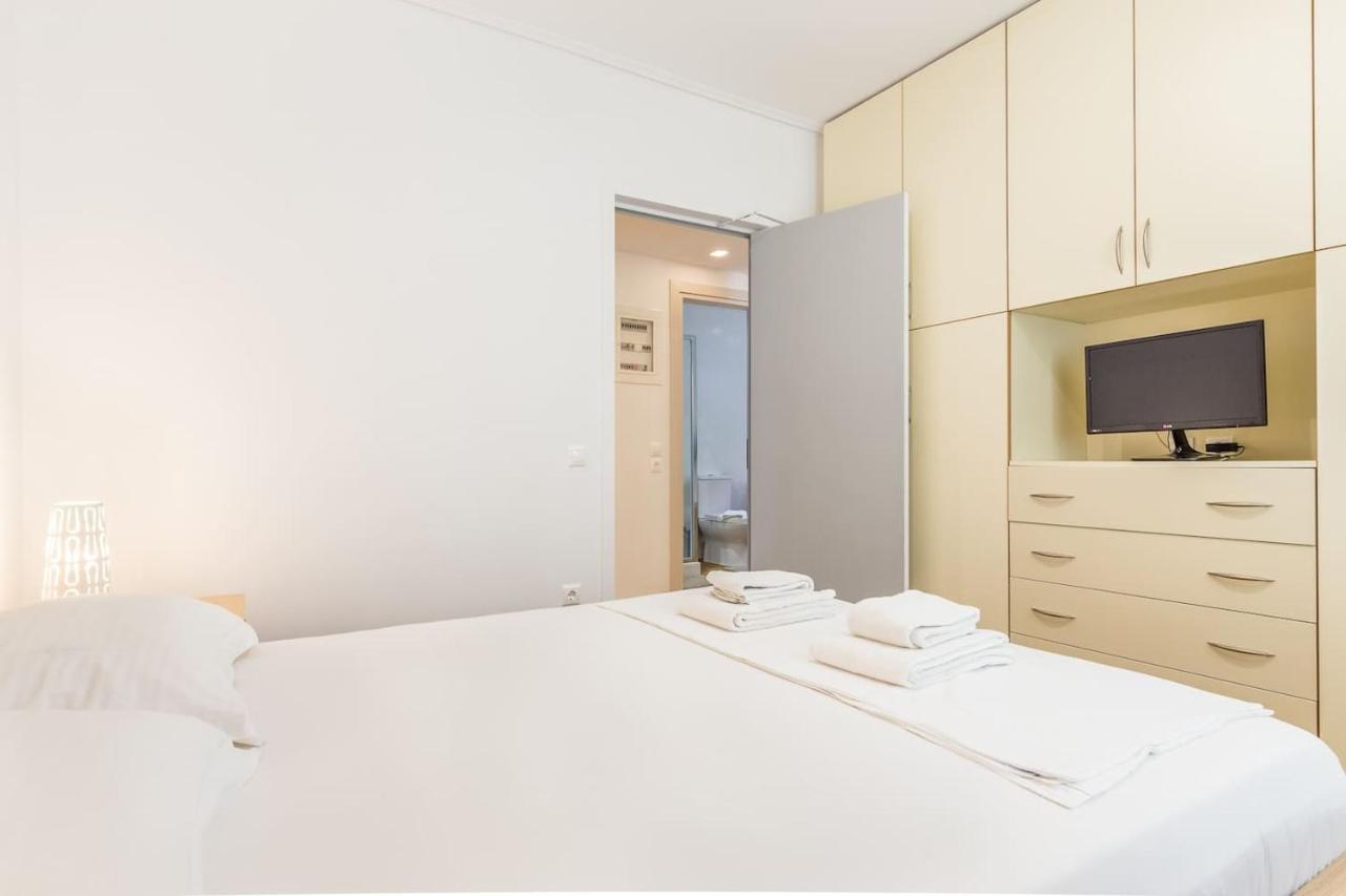 Elegant Apartment W Great Balcony In Vouliagmeni Athene Buitenkant foto
