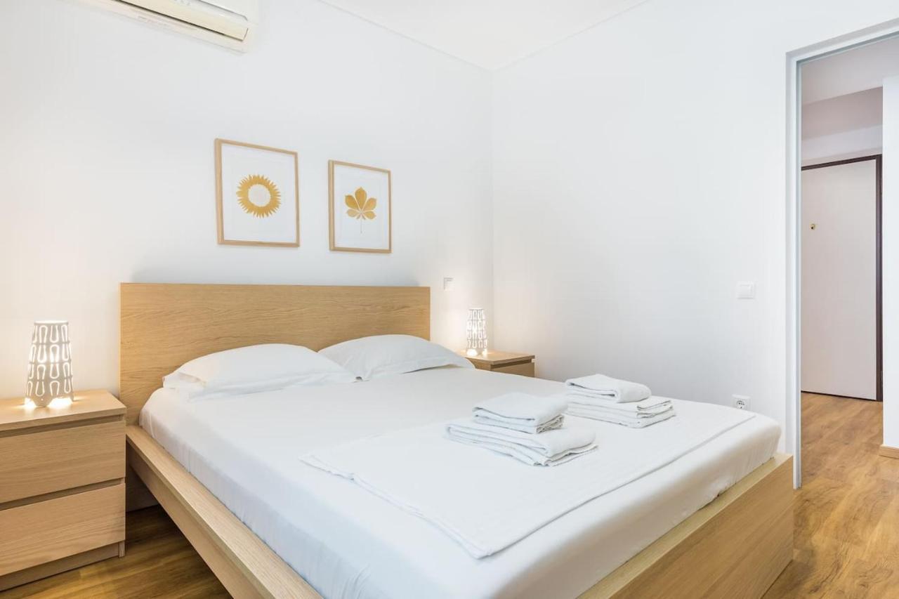 Elegant Apartment W Great Balcony In Vouliagmeni Athene Buitenkant foto