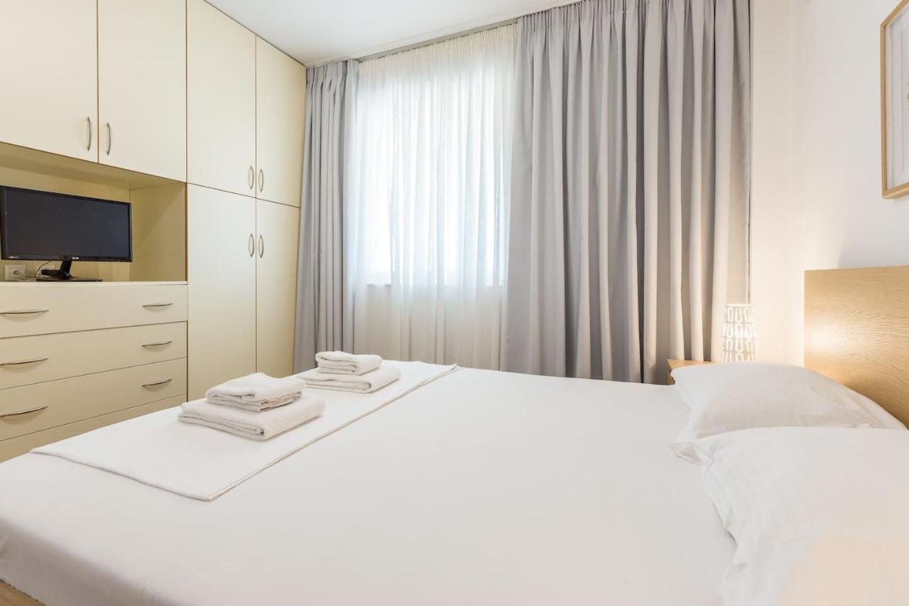 Elegant Apartment W Great Balcony In Vouliagmeni Athene Buitenkant foto