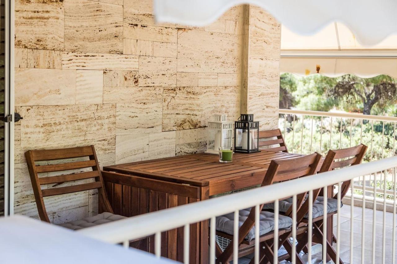 Elegant Apartment W Great Balcony In Vouliagmeni Athene Buitenkant foto
